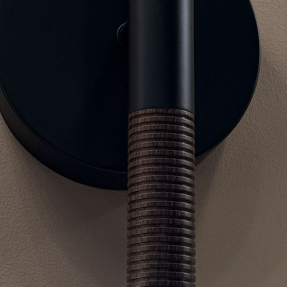 ALM-ARDEN-LED-2WB-MB ARDEN Matte Black, Walnut Wood Veneer/Matte Black//opal настенный  2х6.5  х   