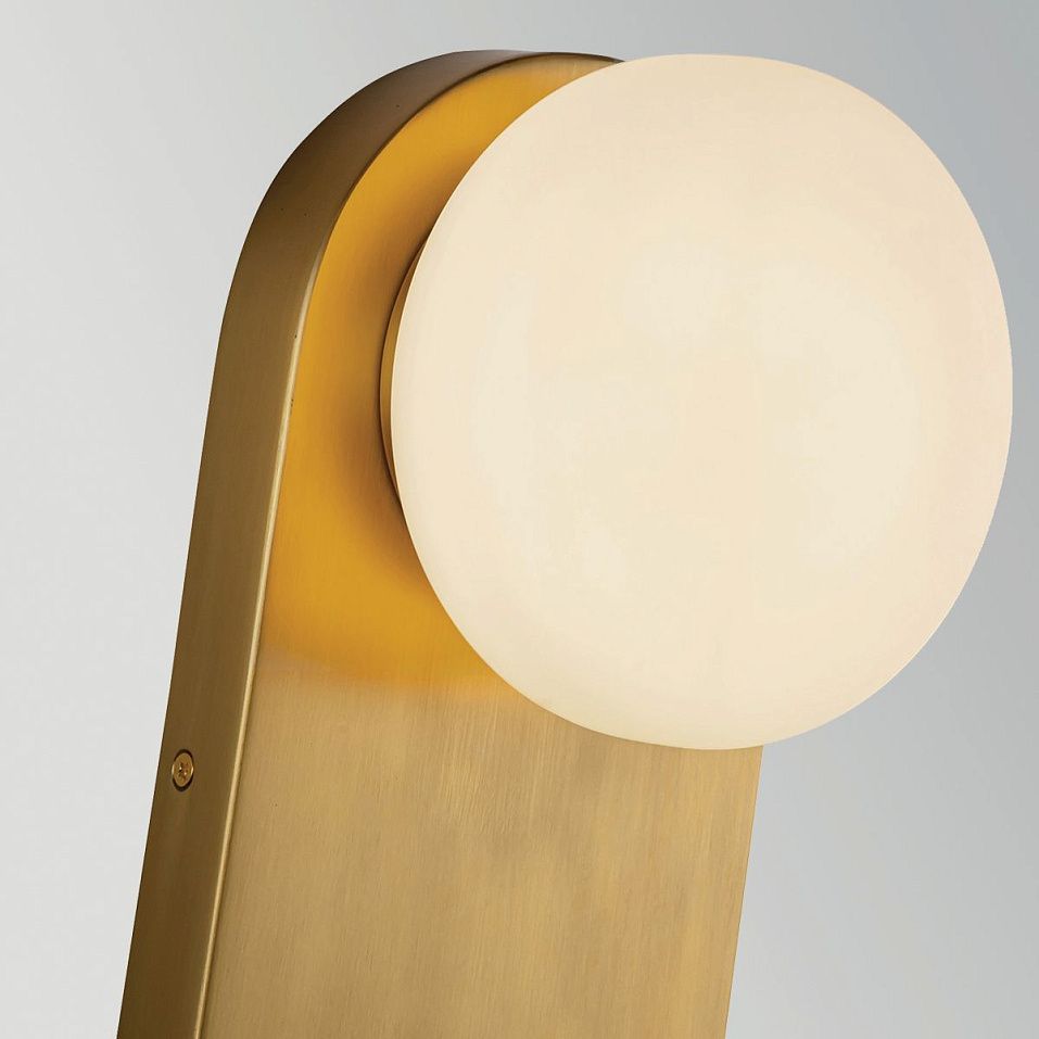 ALM-ARIEL-1WB-BG-OP ARIEL Brushed Gold/matt opal// настенный E27 1х40  х   