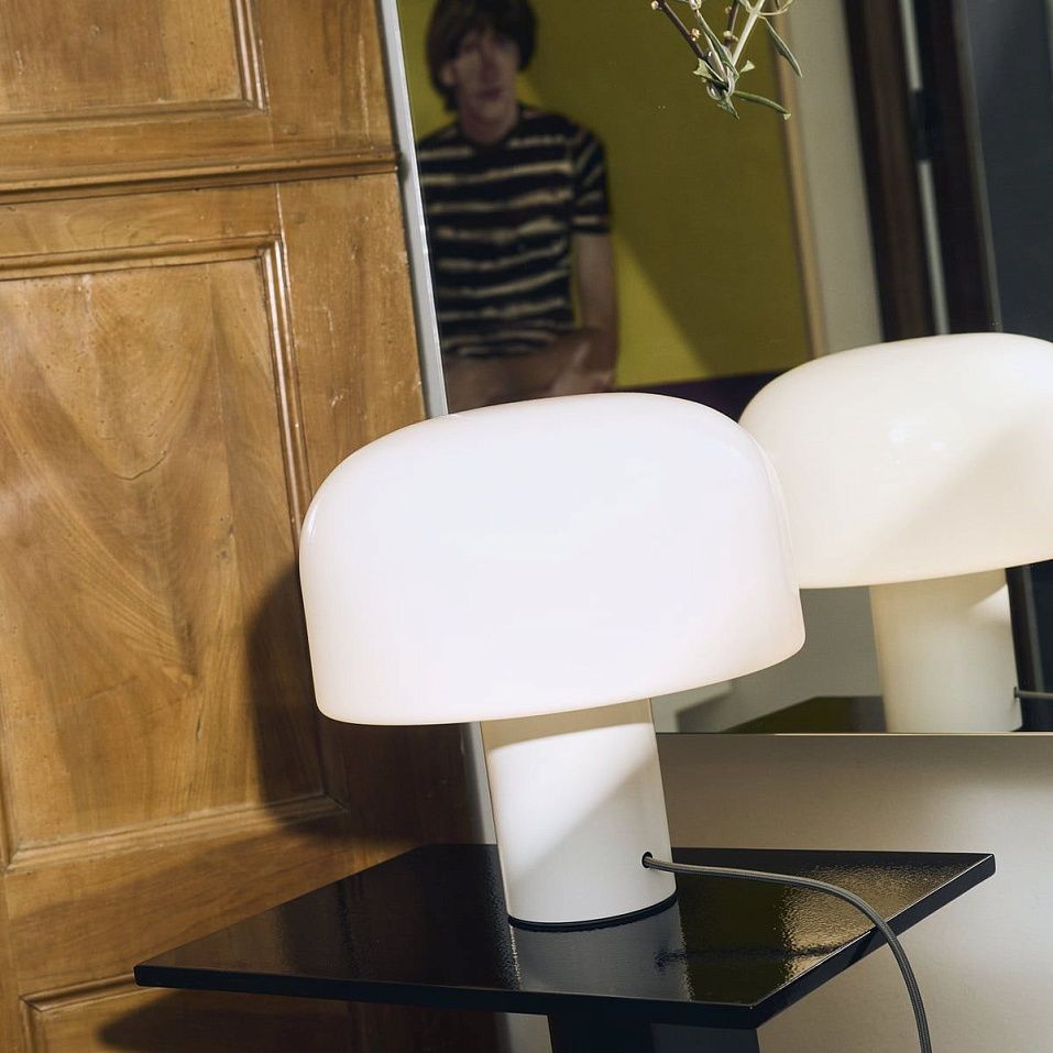 F1074009 BELLHOP GLASS WHITE/WHITE// настольный LED 1х15  х   