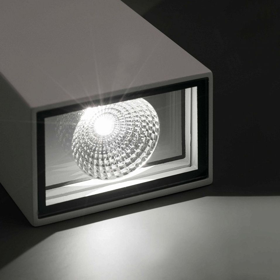 70813 LING Matt White///Transparent настенный LED 2х3  х   